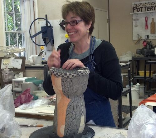 Гравюры на керамике: как Патриция Гриффин придаёт глине жизнь