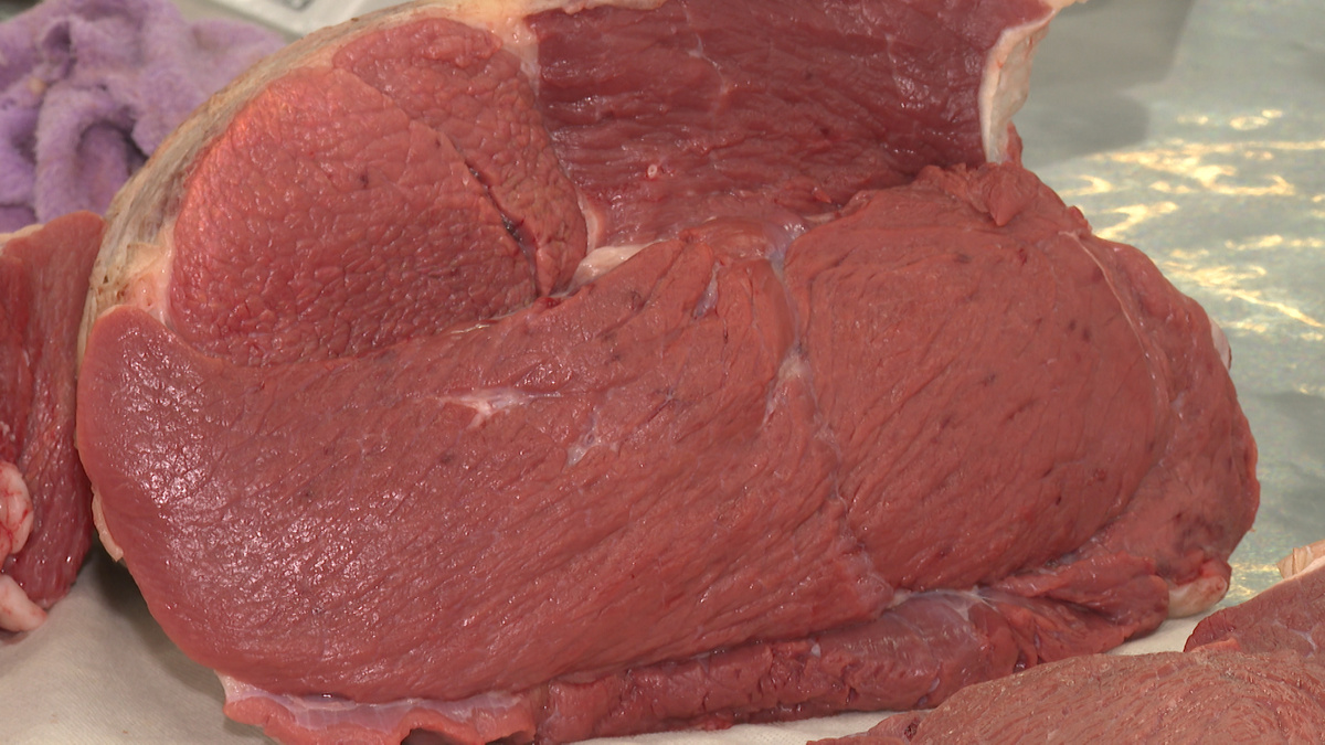 В Волгоградской области в кафе выявлено нарушение с мясной продукцией