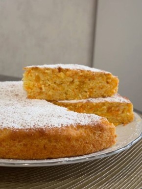 Нежный морковный пирог с кремом: просто и вкусно