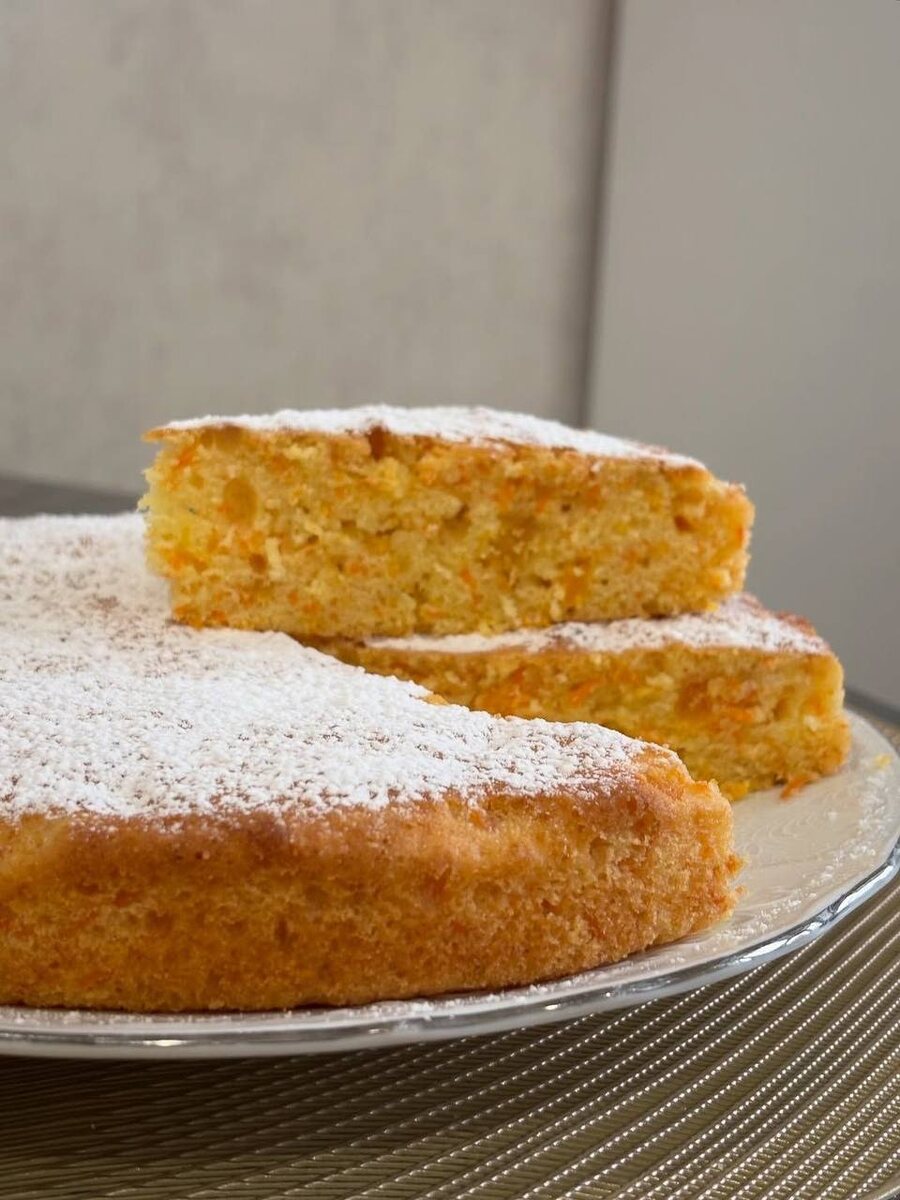 Нежный морковный пирог с кремом: просто и вкусно