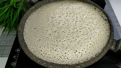 Тонкие блинчики для Масленицы: секреты идеальных дырочек