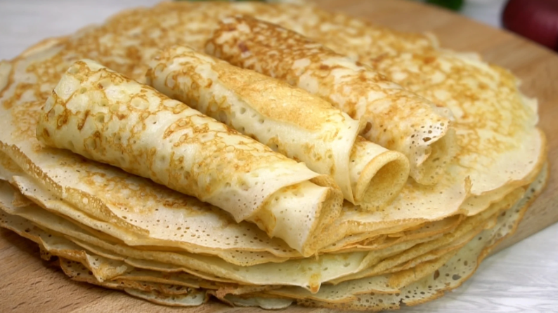 Как порадовать семью блинами: 25 уникальных рецептов