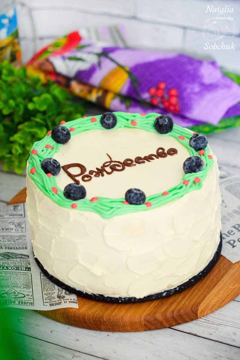 Нежный торт с кокосом и красной смородиной: яркий праздник для вкуса