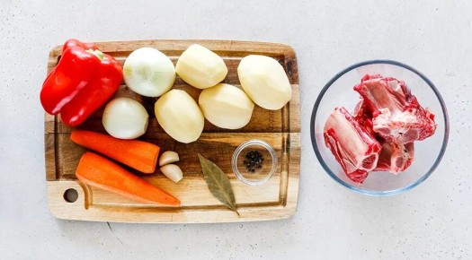 Как приготовить ароматный шулюм из говядины с овощами и картошкой