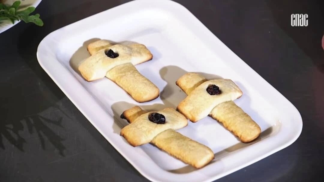 Как испечь тестяные кресты к Крестопоклонной неделе Великого поста