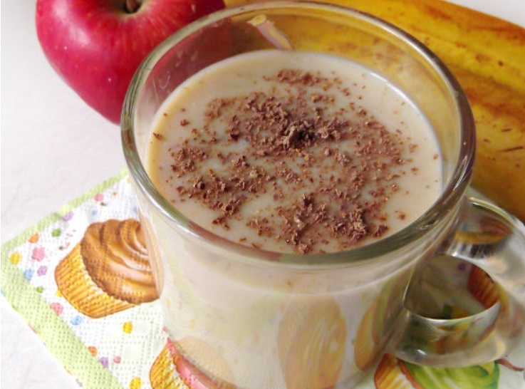 Нежный бананово-кофейный смузи со сгущенкой, который удивит вас