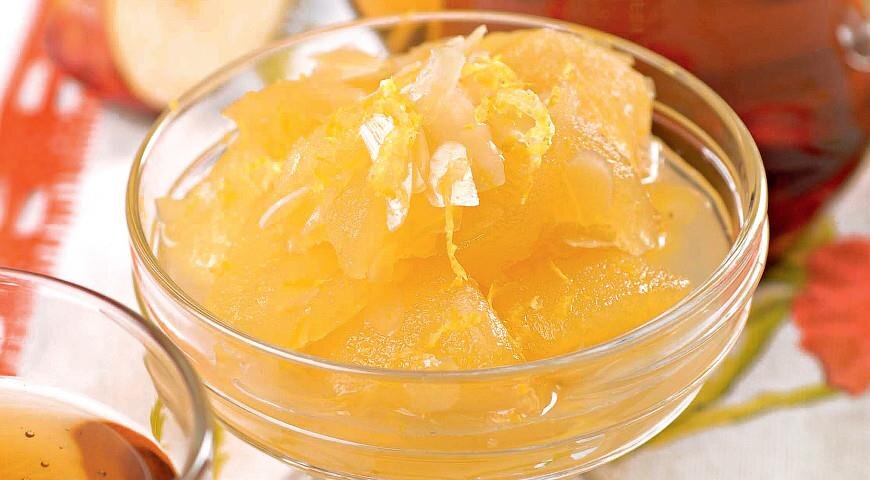 Необычное яблочное варенье с нотками миндаля