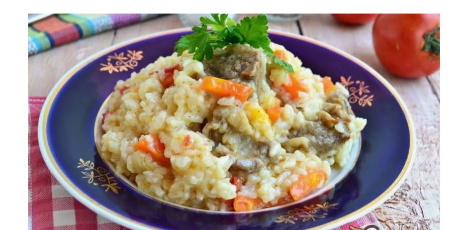 Ароматная рисовая каша с мясом и овощами в мультиварке