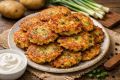 Картофельные драники с зелёным луком: уютный вкус классики