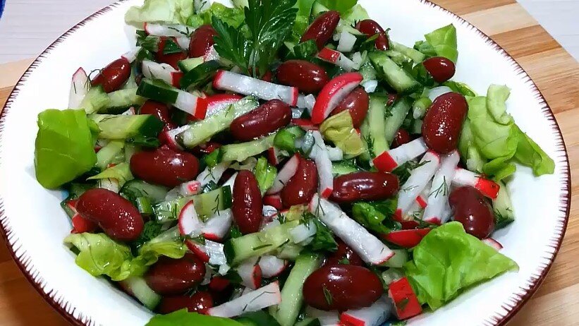Легкий и Вкусный Салат с Фасолью и Редисом
