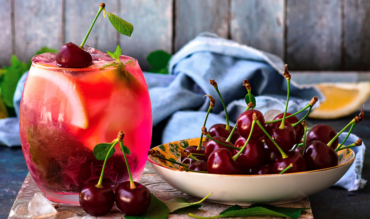 Насладитесь вкусом лета: рецепт вишнёвого лимонада для домашнего приготовления