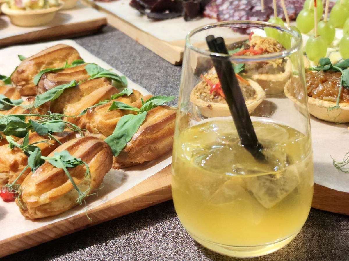 Как провести Новый год с размахом и сэкономить на застолье