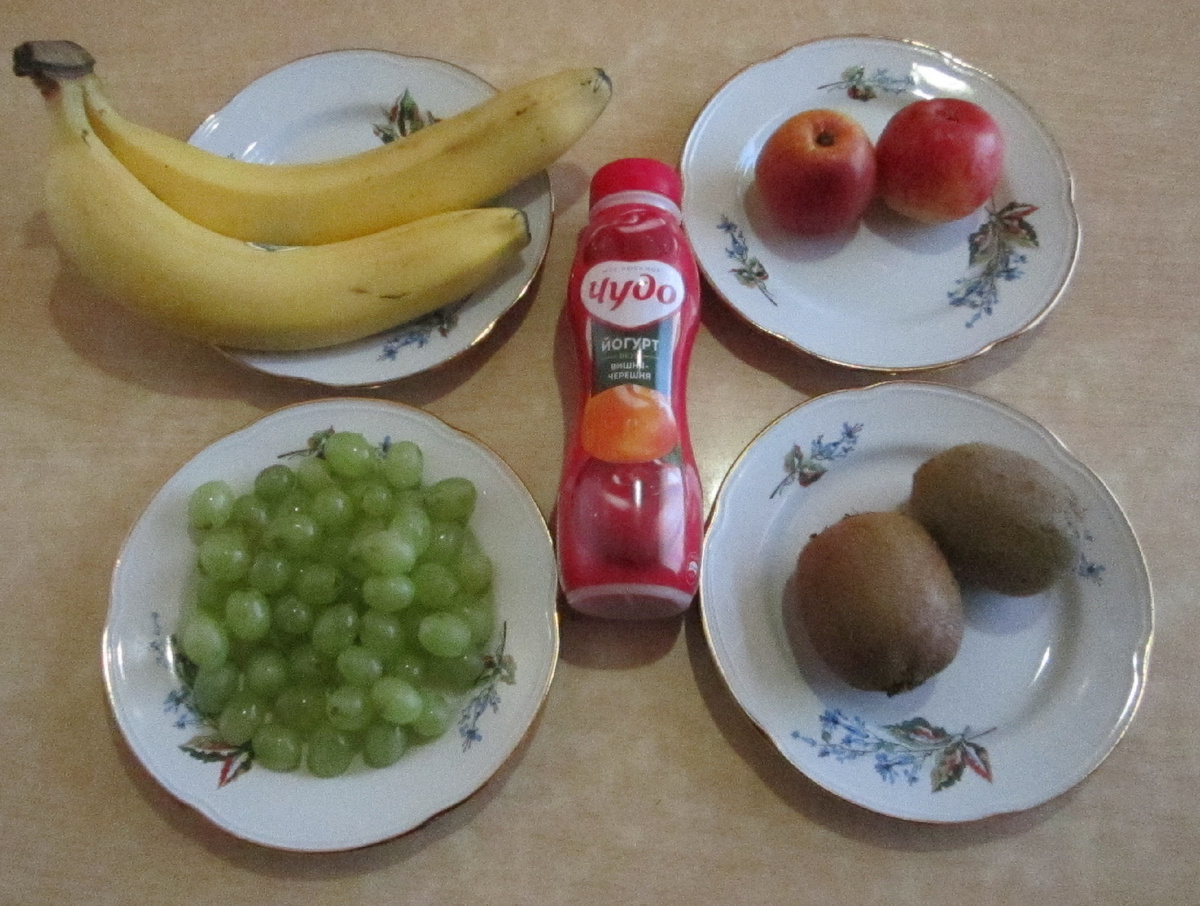 Сочный фруктовый салат с йогуртом: полезный и вкусный рецепт