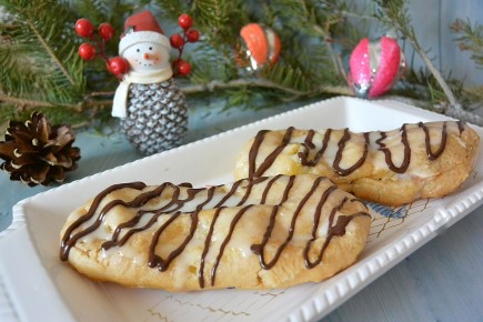 Побалуйте близких заварными пирожными: воздушные эклеры с вареной сгущенкой