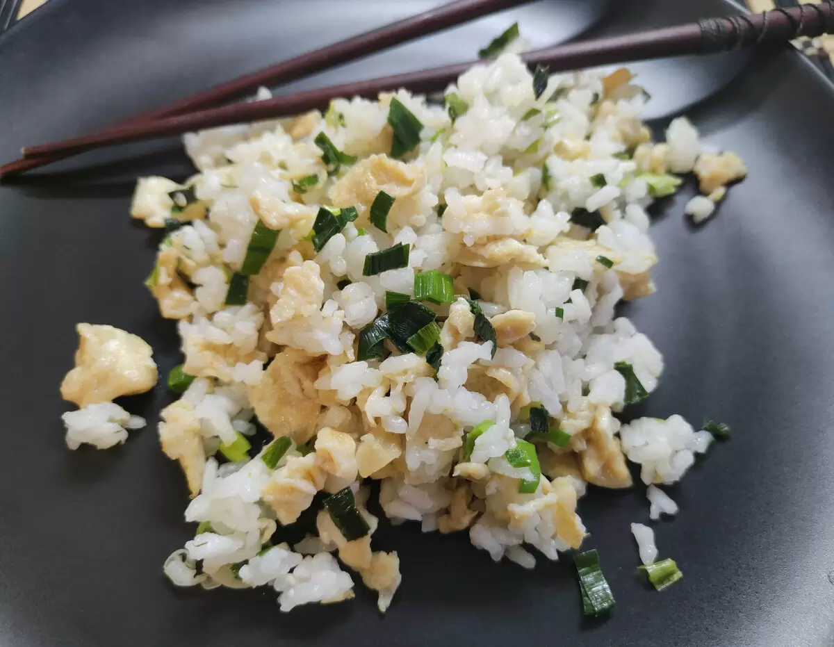 Идеальный рецепт китайского жареного риса