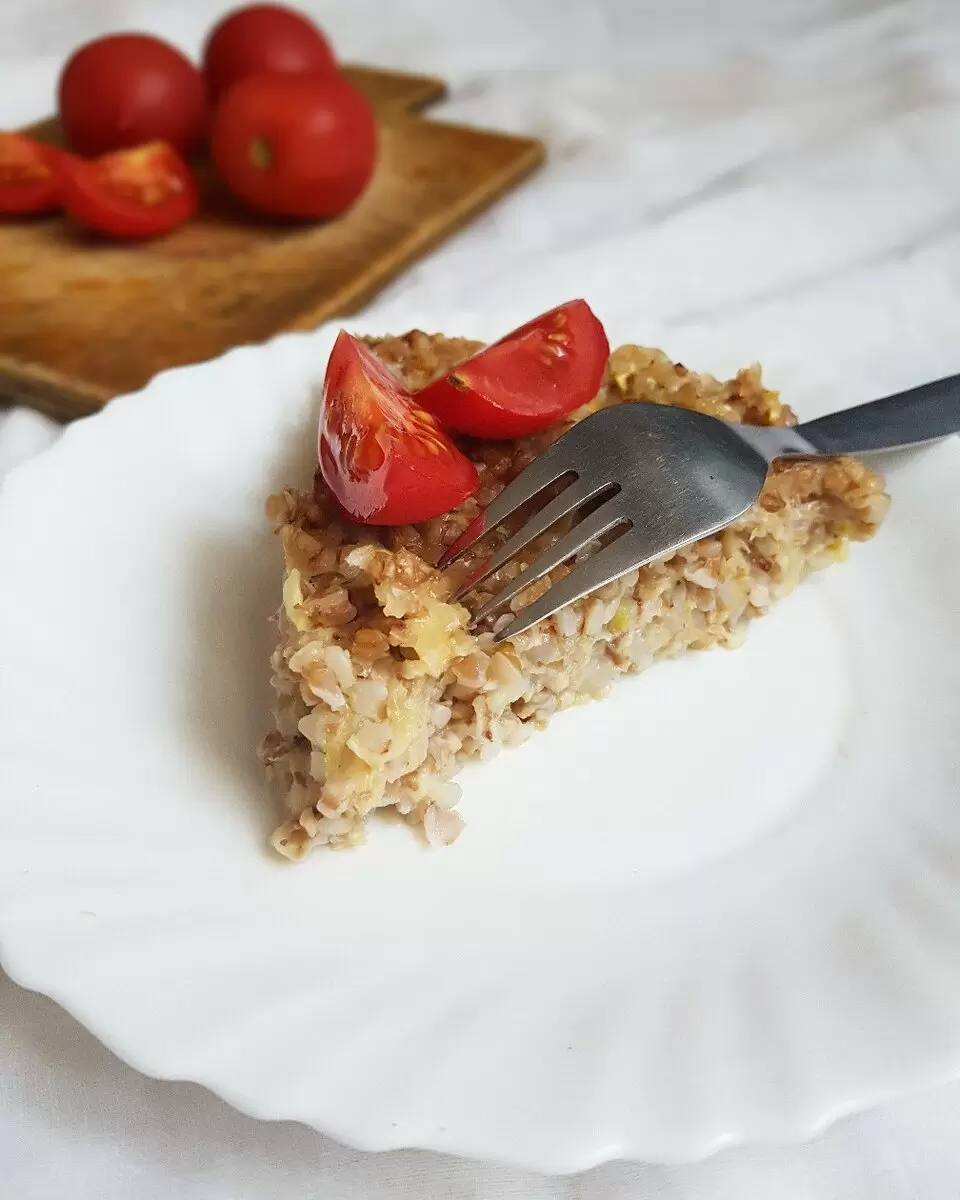 Нежная кабачковая запеканка с гречкой и сыром: рецепт для всей семьи