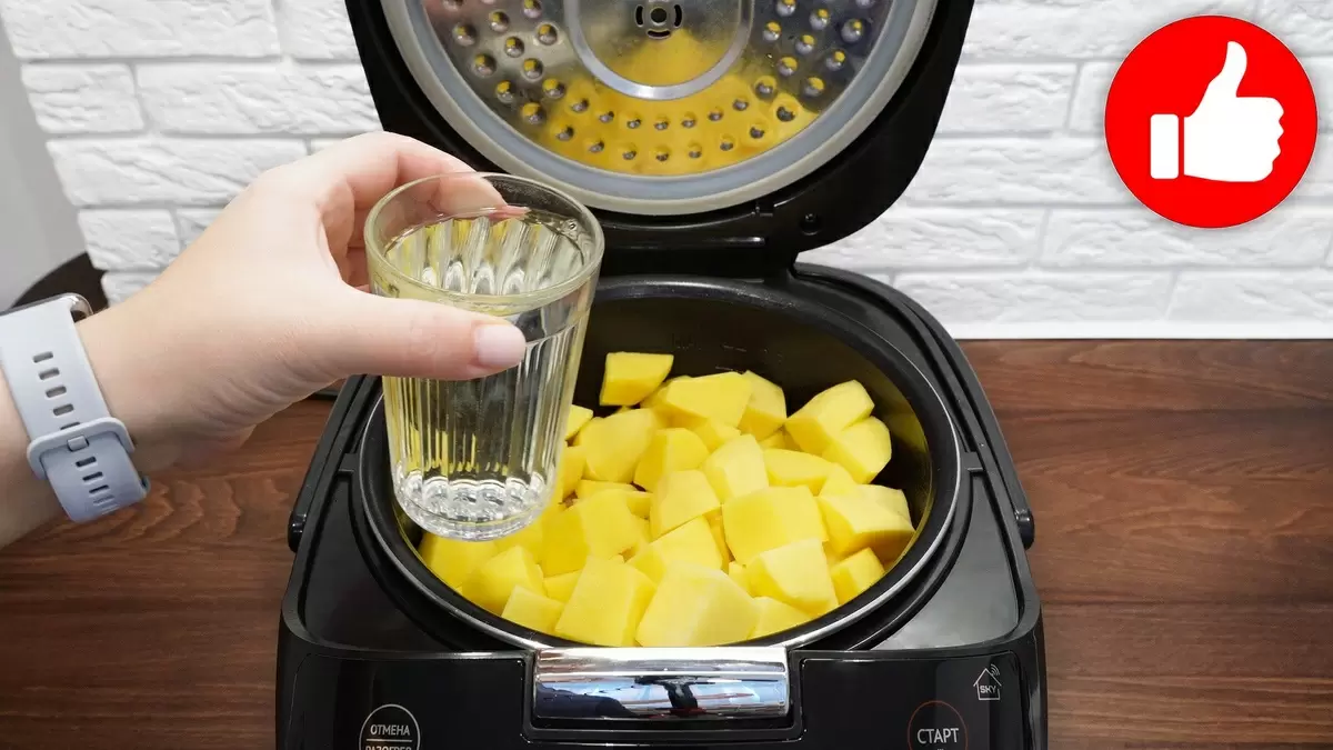 Картошка с ребрышками: сытное и простое блюдо в мультиварке