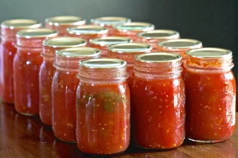 Летние запасы: как подготовить помидоры на зиму