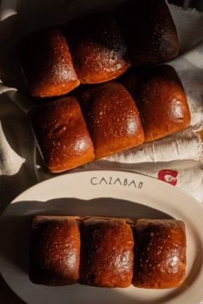 ������� � ���������� ��������: � Cazaban Bistro & Bakery �������� ������ ����