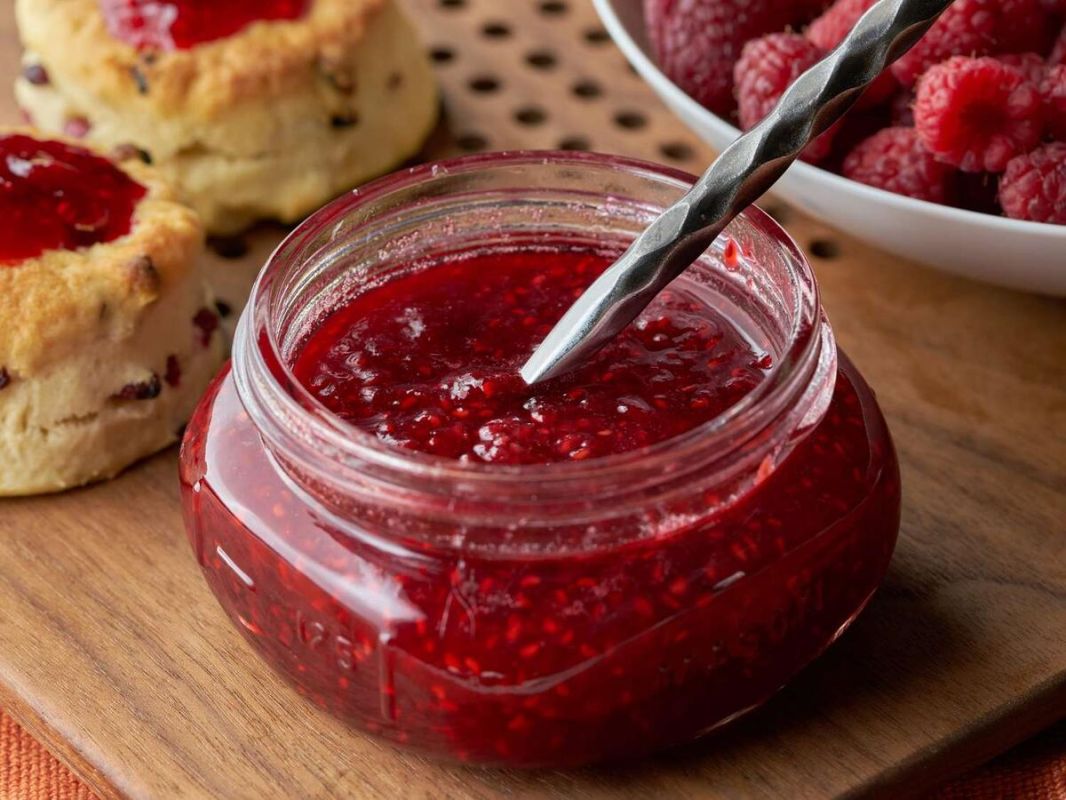 Как сохранить ягоду без сахара: секреты варенья с настоящим вкусом