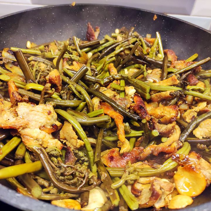 Новый вкус папоротника: как приготовить с мясом