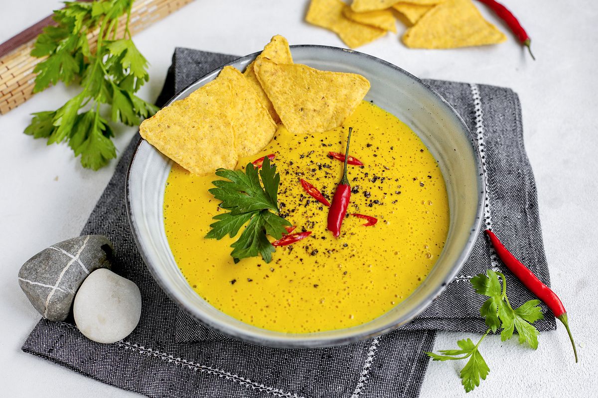 Уютный кукурузный суп с кокосовым молоком на ужин