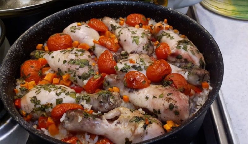 Курица с рисом в духовке: кулинарная находка для современного дома